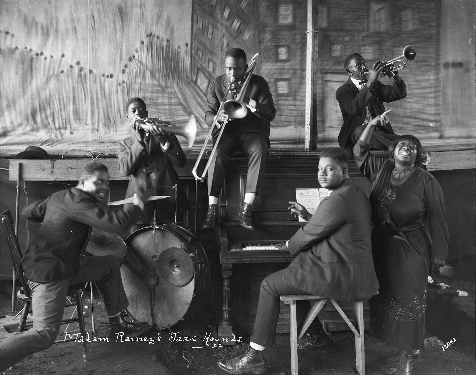 Ma Rainey and her band. Courtesy, Basil Clemons Photograph Collection, Special Collections, The University of Texas at Arlington Libraries.