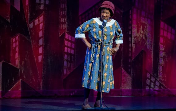 Wanda Sykes as Moms Mabley in Season 3 of The Marvelous Mrs. Maisel, 2019. Costume Designer: Donna Zakowska. Courtesy of Amazon Prime Video