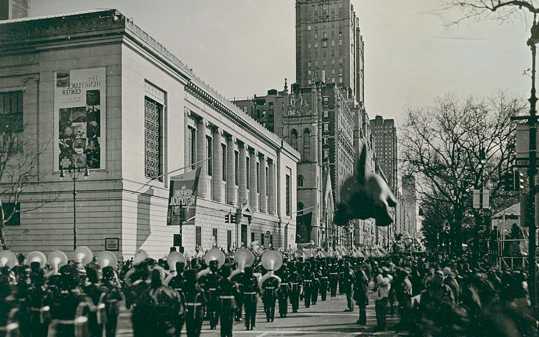 photo of the Macy's Thanksgiving Parade going down Central Park West in front of the New York Historical with a marching band in the foreground and a balloon in the distance.
Jerry Spagnoli (born 1956), Macy's Thanksgiving Day Parade, 2000. Daguerreotype. Patricia D. Klingenstein Library Collection, The New York Historical.